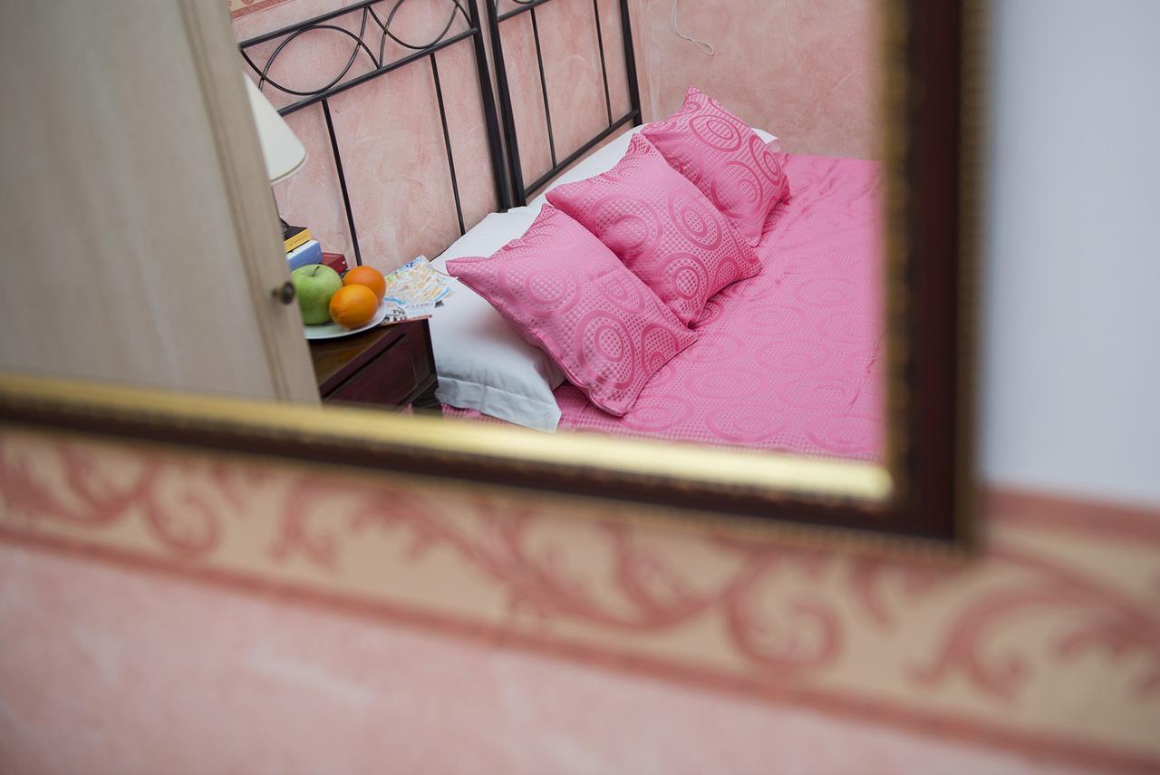 Obelus Bed & Breakfast โรม ภายนอก รูปภาพ